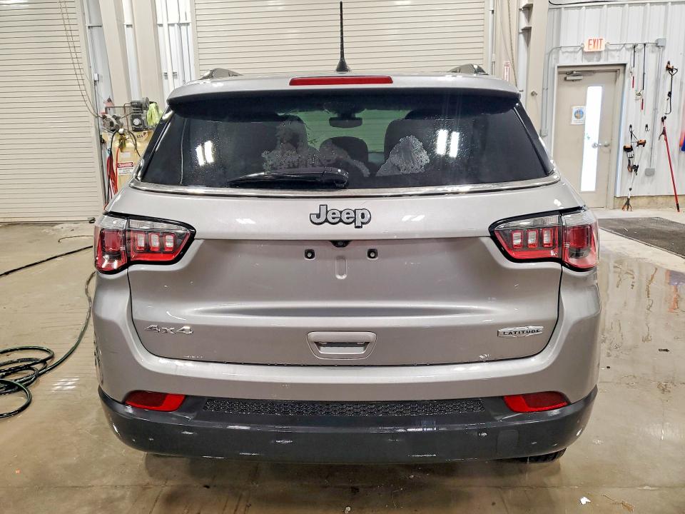 Photo 6 from auction – 2017 JEEP COMPASS LA with VIN 3C4NJDBB5HT597346