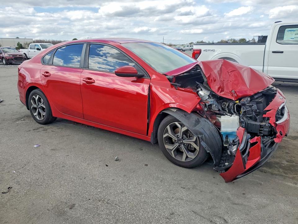Photo 4 from auction – 2019 KIA FORTE with VIN 3KPF24AD5KE096151