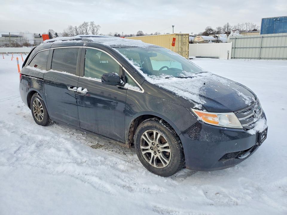 Photo 4 from auction – 2013 HONDA ODYSSEY with VIN 5FNRL5H60DB080928