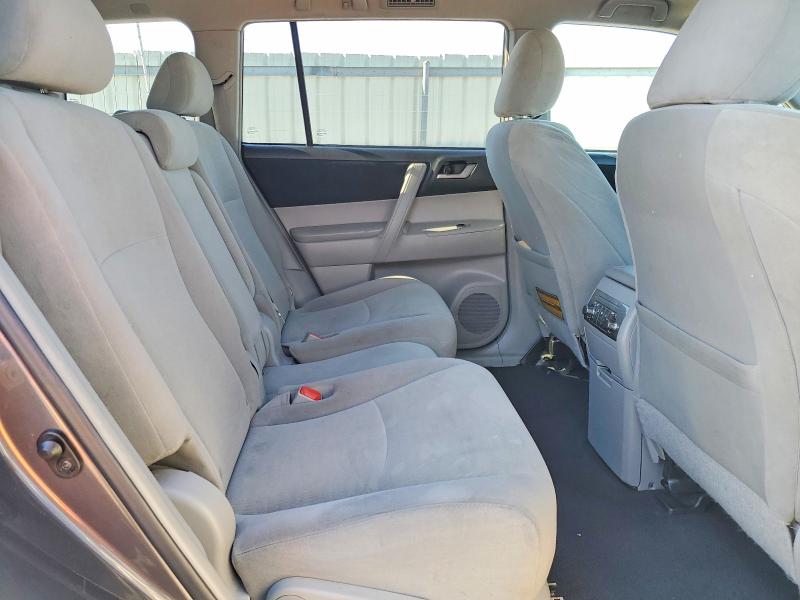 Photo 11 from auction – 2013 TOYOTA HIGHLANDER with VIN 5TDBK3EH3DS184985