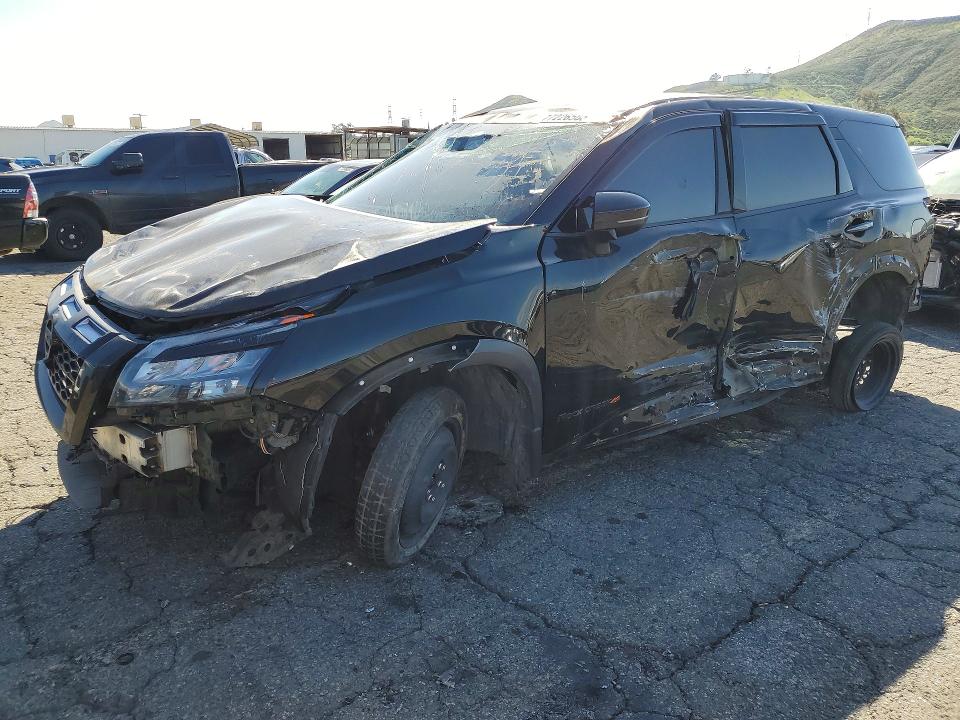 NISSAN PATHFINDER 2023 with VIN 5N1DR3BD4PC262357 - Photo from auction