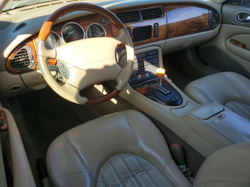 Photo 8 from auction – 2005 JAGUAR XK8 with VIN SAJDA42C852A42381