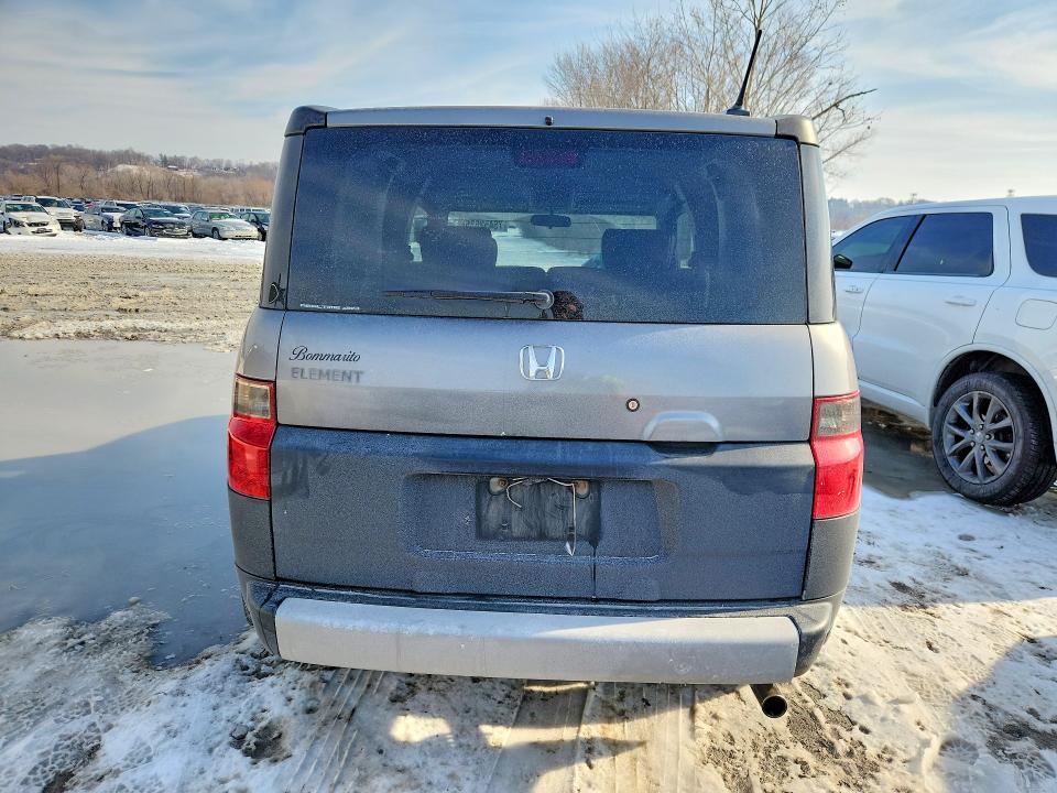 Photo 6 from auction – 2005 HONDA ELEMENT EX with VIN 5J6YH28635L022199