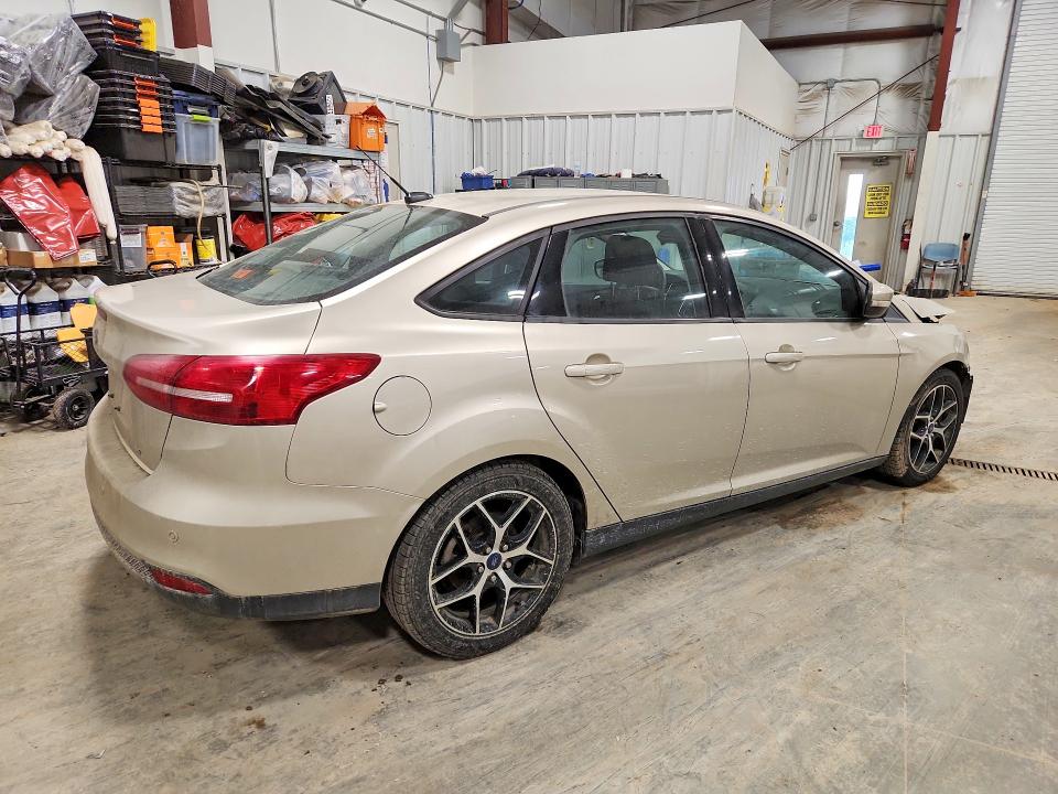 Photo 3 from auction – 2017 FORD FOCUS with VIN 1FADP3H20HL317796