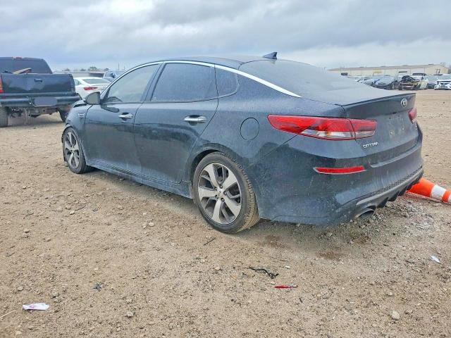 Photo 2 from auction – 2019 KIA OPTIMA with VIN 5XXGT4L3XKG306448