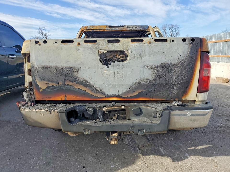 Photo 6 from auction – 2013 CHEVROLET SILVERADO with VIN 3GCPKSE73DG287054