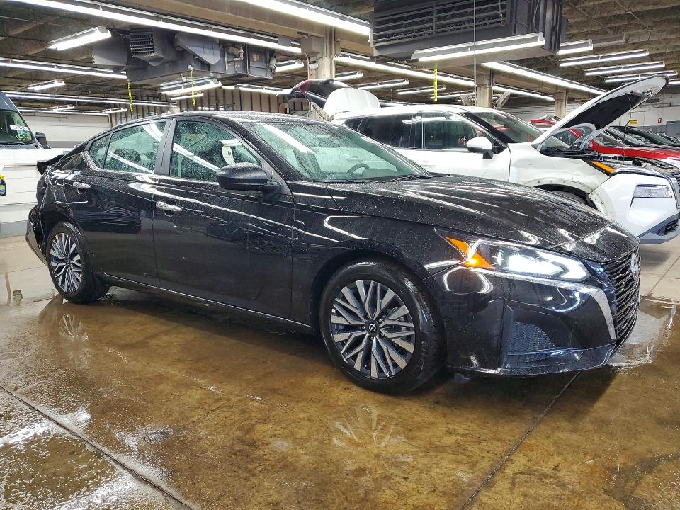 Photo 4 from auction – 2025 NISSAN ALTIMA SV with VIN 1N4BL4DV0SN383706