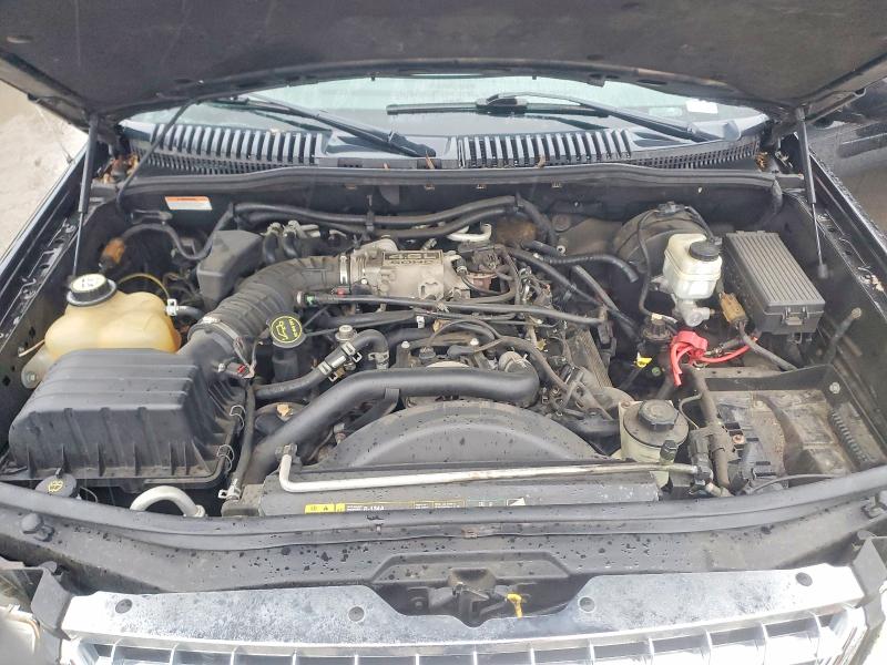 Photo 12 from auction – 2005 FORD EXPLORER with VIN 1FMZU73W85UB44394