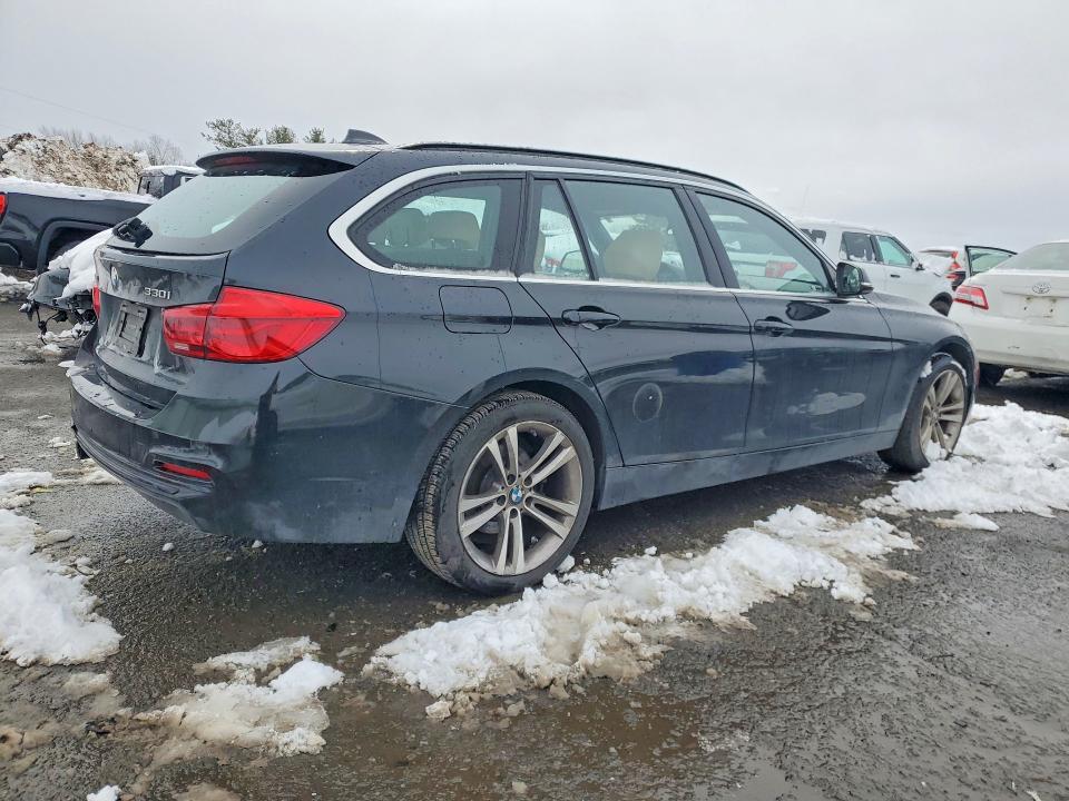 Photo 3 from auction – 2018 BMW 330 with VIN WBA8K3C57JA369727