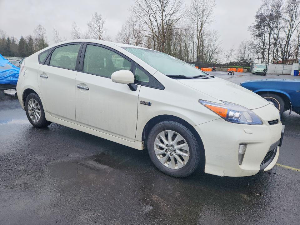 Photo 4 from auction – 2012 TOYOTA PRIUS PLUG-IN with VIN JTDKN3DP7C3002656