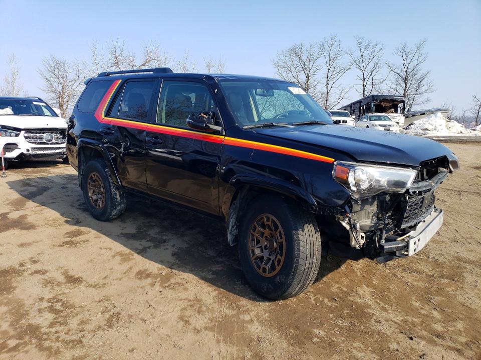 Photo 4 from auction – 2023 TOYOTA 4RUNNER 40 with VIN JTEUU5JR2P6124726