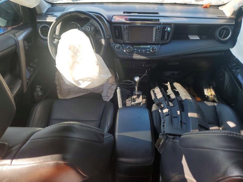 Photo 8 from auction – 2018 TOYOTA RAV4 with VIN 2T3DFREV7JW764773