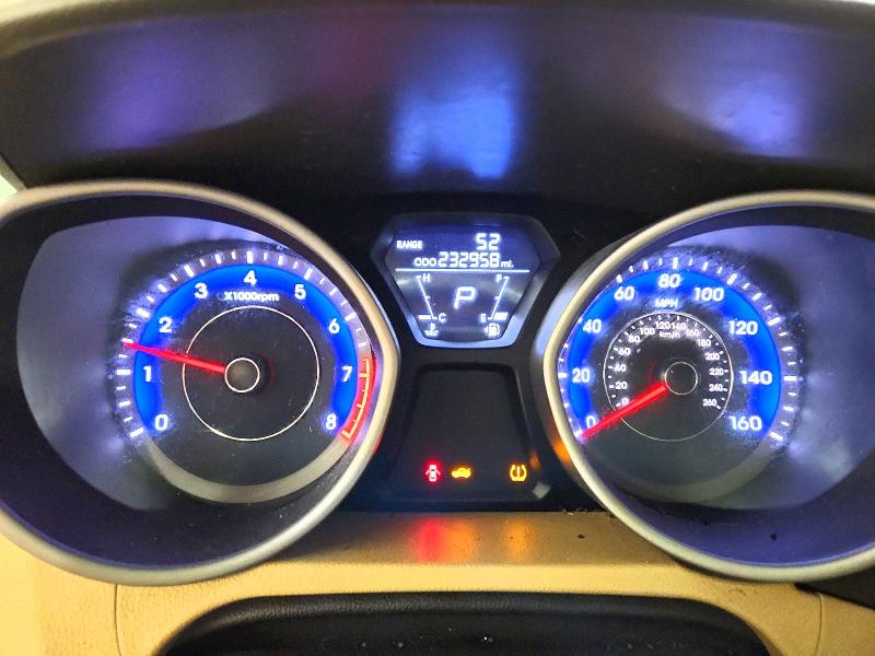 Photo 9 from auction – 2011 HYUNDAI ELANTRA with VIN KMHDH4AE8BU163031