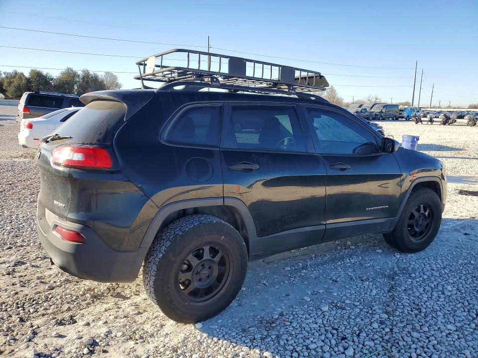 Photo 3 from auction – 2016 JEEP CHEROKEE S with VIN 1C4PJLAB5GW126374