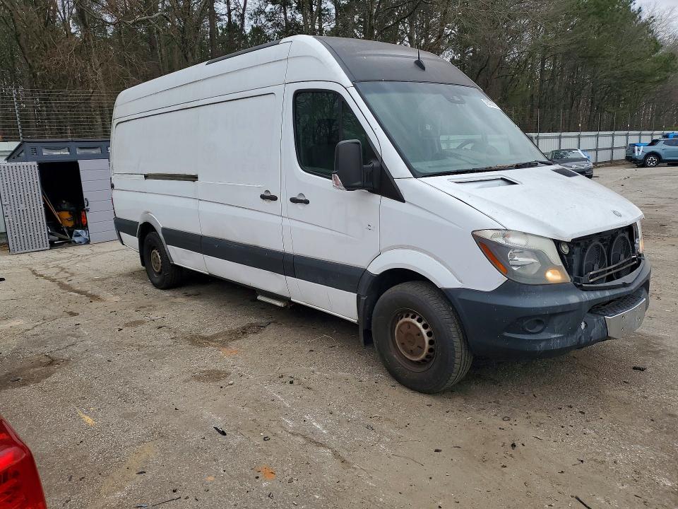 Photo 4 from auction – 2015 MERCEDES-BENZ SPRINTER with VIN WD3PE8DC4F5948555
