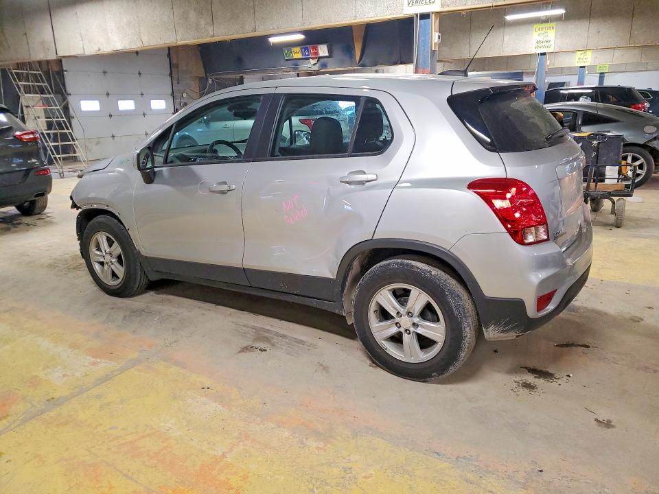Photo 2 from auction – 2020 CHEVROLET TRAX with VIN 3GNCJKSB0LL333317