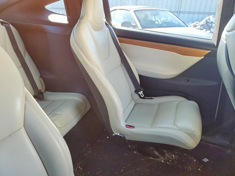 Photo 11 from auction – 2020 TESLA MODEL X with VIN 5YJXCBE21LF232754