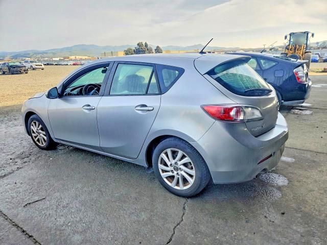 Photo 2 from auction – 2013 MAZDA 3 I with VIN JM1BL1MPXD1832099