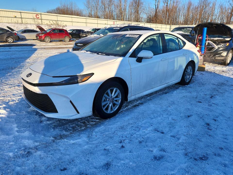 TOYOTA CAMRY 2025 with VIN 4T1DAACK9SU612190 - Photo from auction