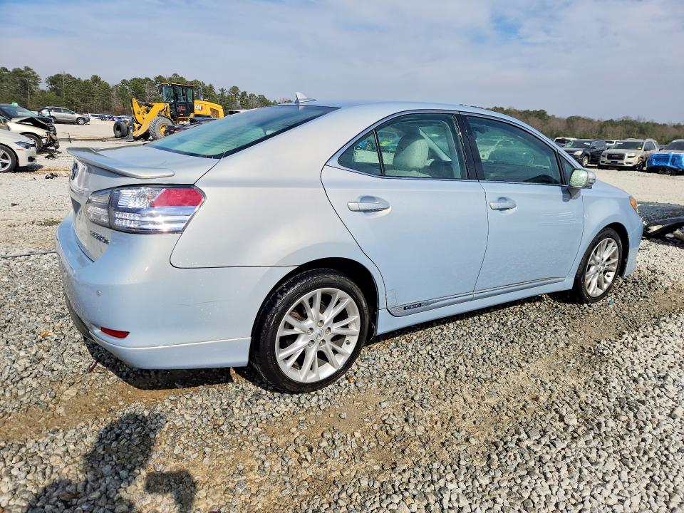 Photo 3 from auction – 2010 LEXUS HS 250H with VIN JTHBB1BA8A2001058