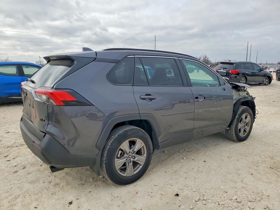 Photo 3 from auction – 2024 TOYOTA RAV4 with VIN 2T3W1RFV0RW364202