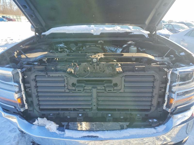 Photo 11 from auction – 2018 CHEVROLET SILVERADO with VIN 2GCVKREC6J1100343