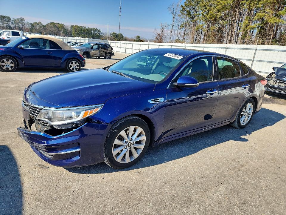 KIA OPTIMA EX 2016 with VIN 5XXGU4L38GG102493 - Photo from auction