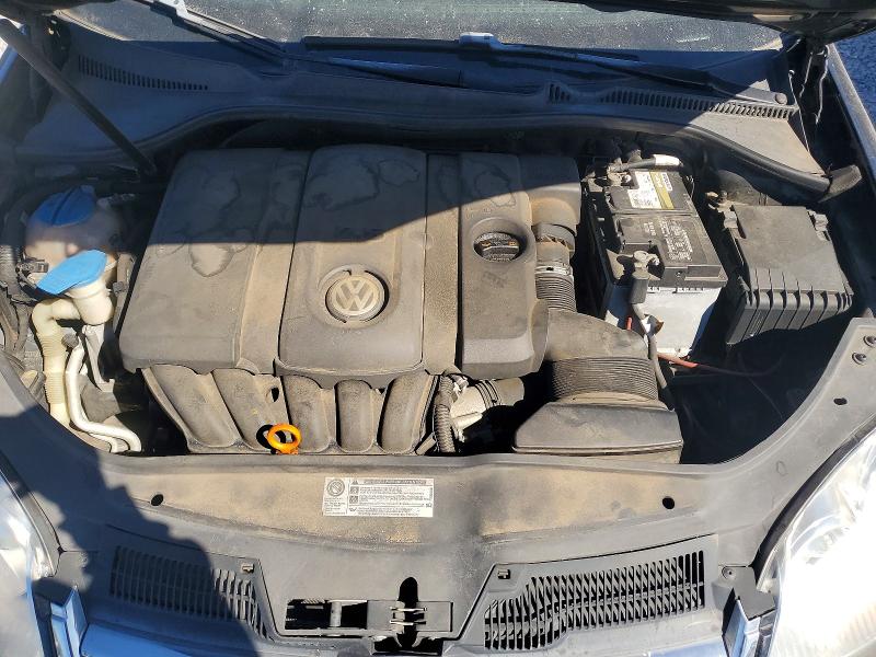Photo 11 from auction – 2010 VOLKSWAGEN JETTA with VIN 3VWRZ7AJ6AM159579