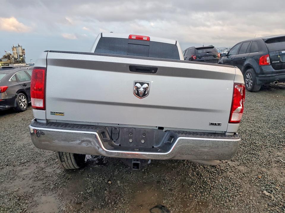 Photo 6 from auction – 2017 RAM 1500 with VIN 1C6RR6GG2HS804438