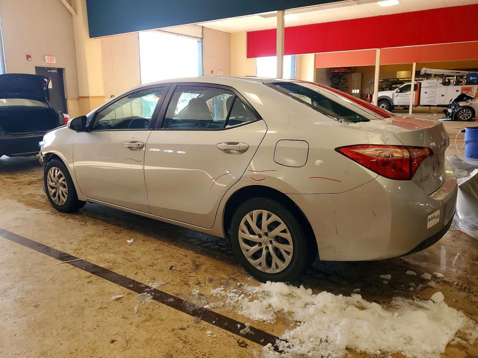 صورة رقم 2 من المزاد - 2018 TOYOTA COROLLA L مع VIN 5YFBURHE8JP798417