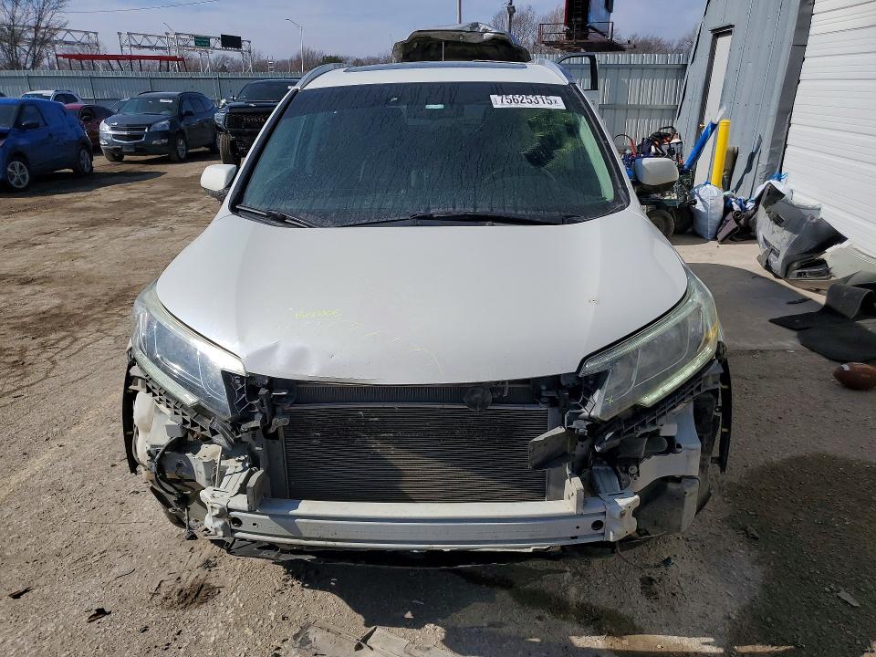 Photo 5 from auction – 2016 HONDA CR-V with VIN 5J6RM3H76GL017368