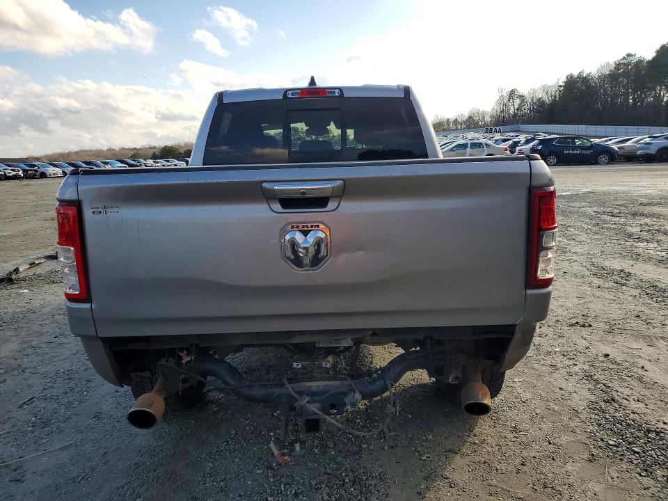 Фото 6 с аукциона – 2019 RAM 1500 с VIN 1C6RREFT0KN611347