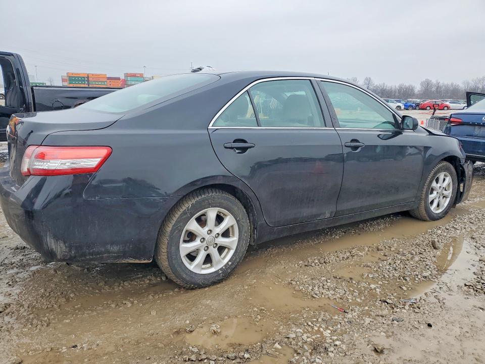 Photo 3 from auction – 2011 TOYOTA CAMRY with VIN 4T4BF3EK2BR116655