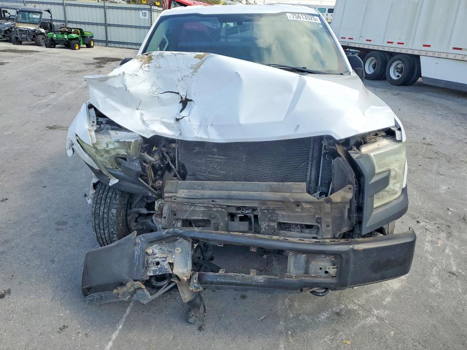 Photo 5 from auction – 2016 FORD F150 with VIN 1FTMF1E87GKE26397