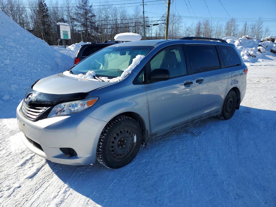 TOYOTA SIENNA 2015 with VIN 5TDZK3DC4FS595626 - Photo from auction