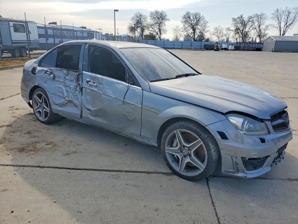 Photo 4 from auction – 2012 MERCEDES-BENZ C 63 AMG with VIN WDDGF7HB3CA627176