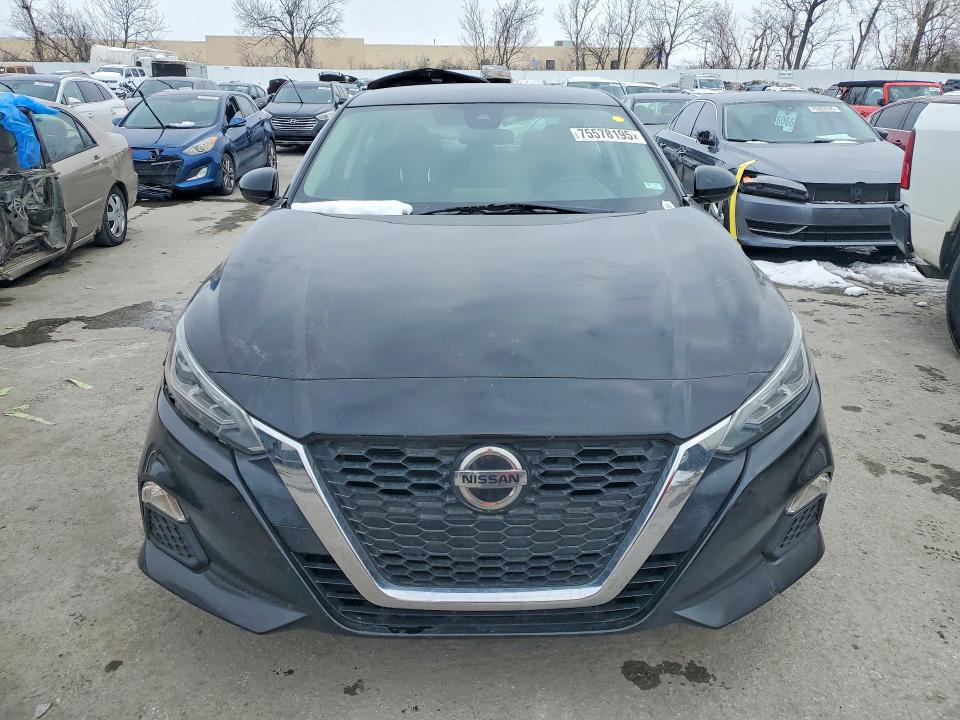 Photo 5 from auction – 2021 NISSAN ALTIMA with VIN 1N4BL4DV5MN417352
