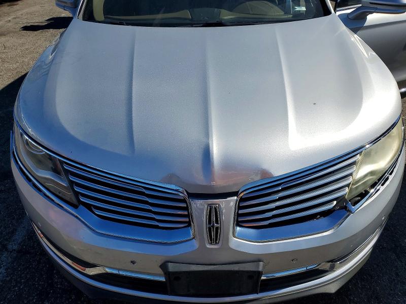 Photo 12 from auction – 2016 LINCOLN MKX RESERV with VIN 2LMTJ6LR7GBL66361