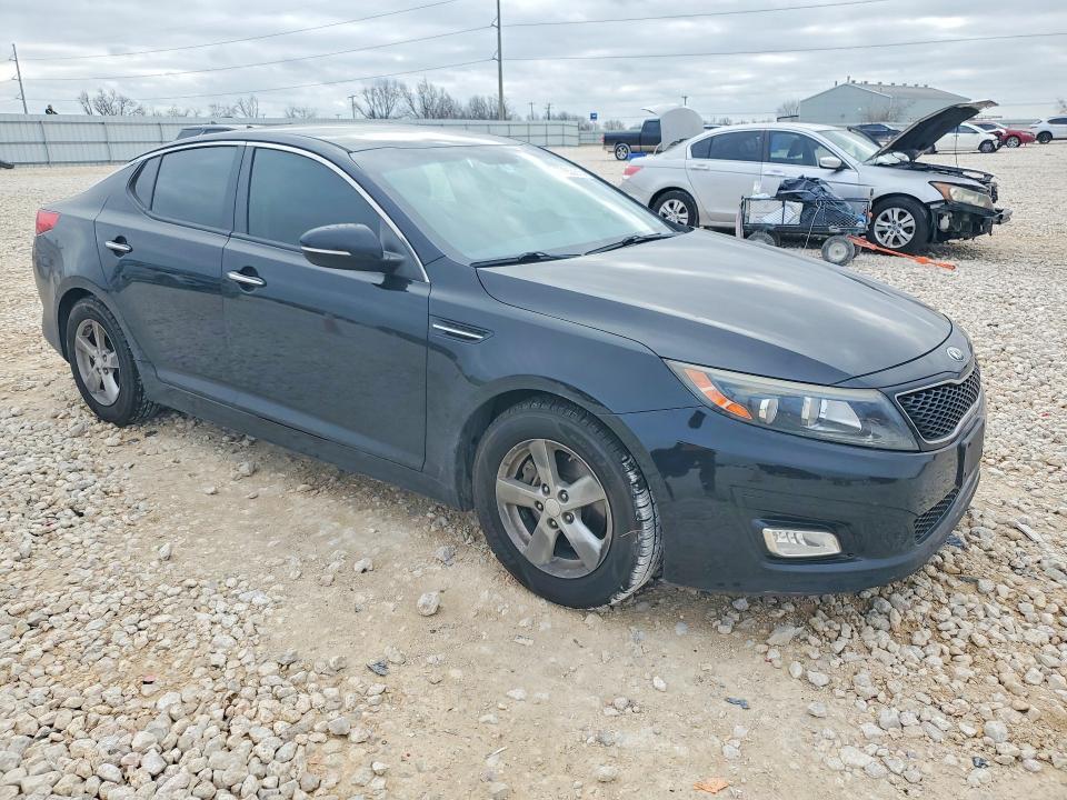 Фото 4 с аукциона – 2015 KIA OPTIMA с VIN 5XXGM4A70FG449319