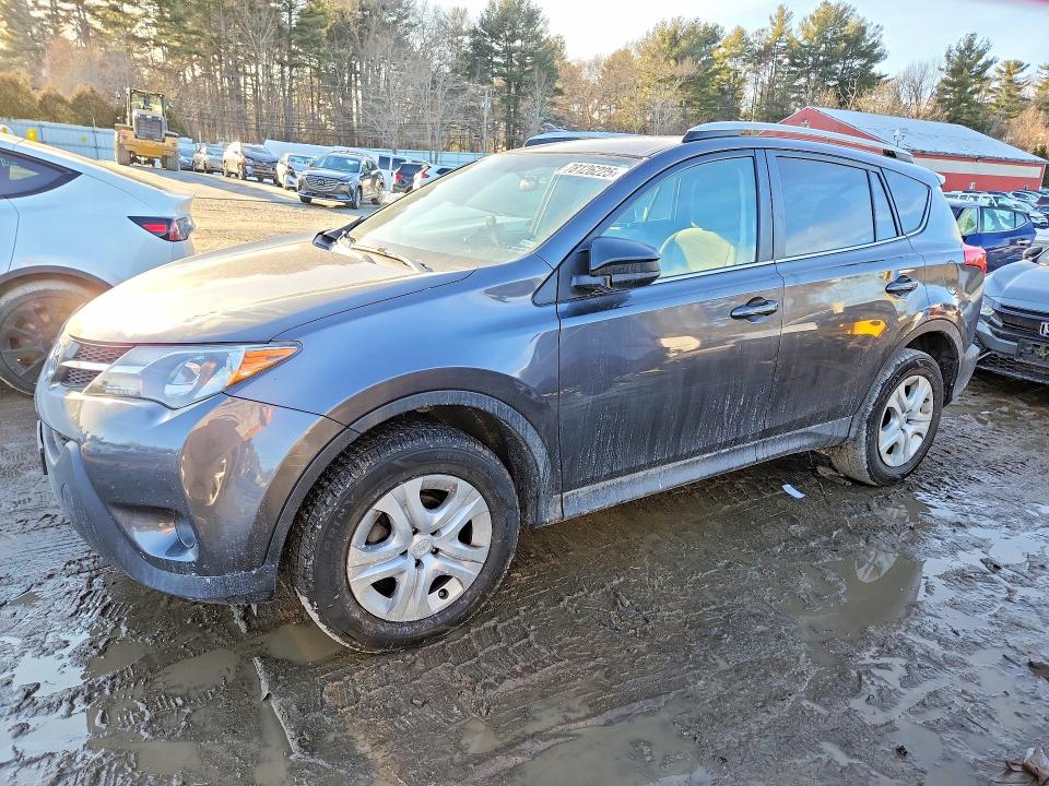 TOYOTA RAV4 LE 2015 with VIN 2T3BFREV2FW390507 - Photo from auction