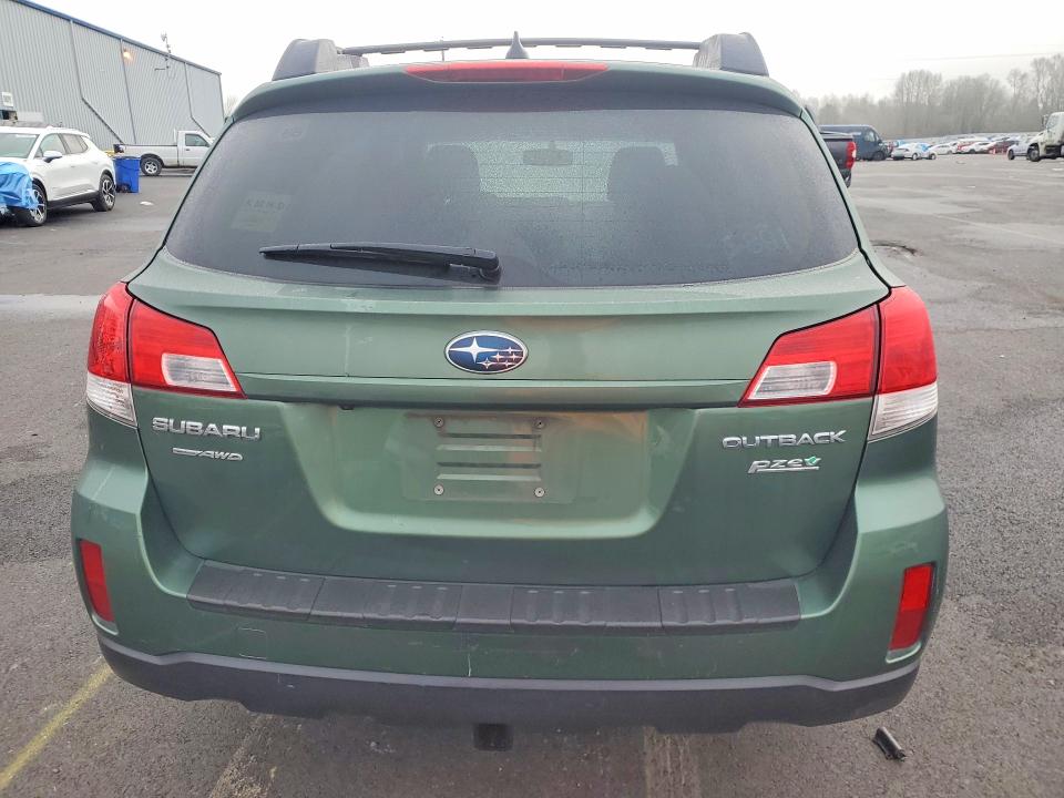 Photo 6 from auction – 2011 SUBARU OUTBACK with VIN 4S4BRBKC8B3446640