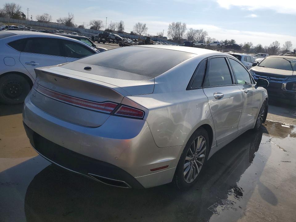 Photo 3 from auction – 2017 LINCOLN MKZ with VIN 3LN6L5A99HR603659