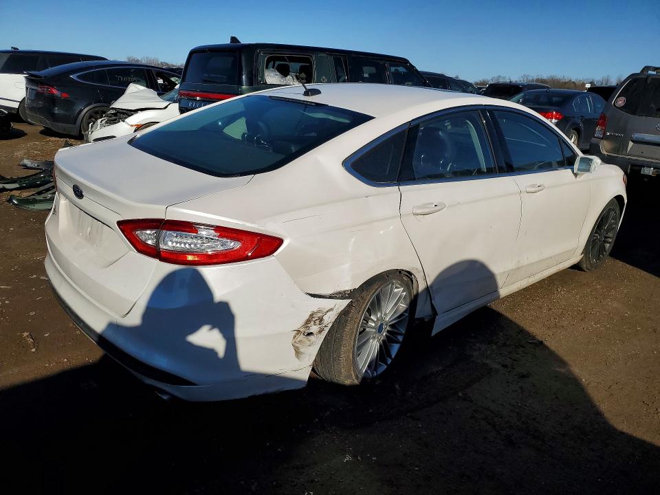 Photo 3 from auction – 2013 FORD FUSION with VIN 3FA6P0HR9DR320261