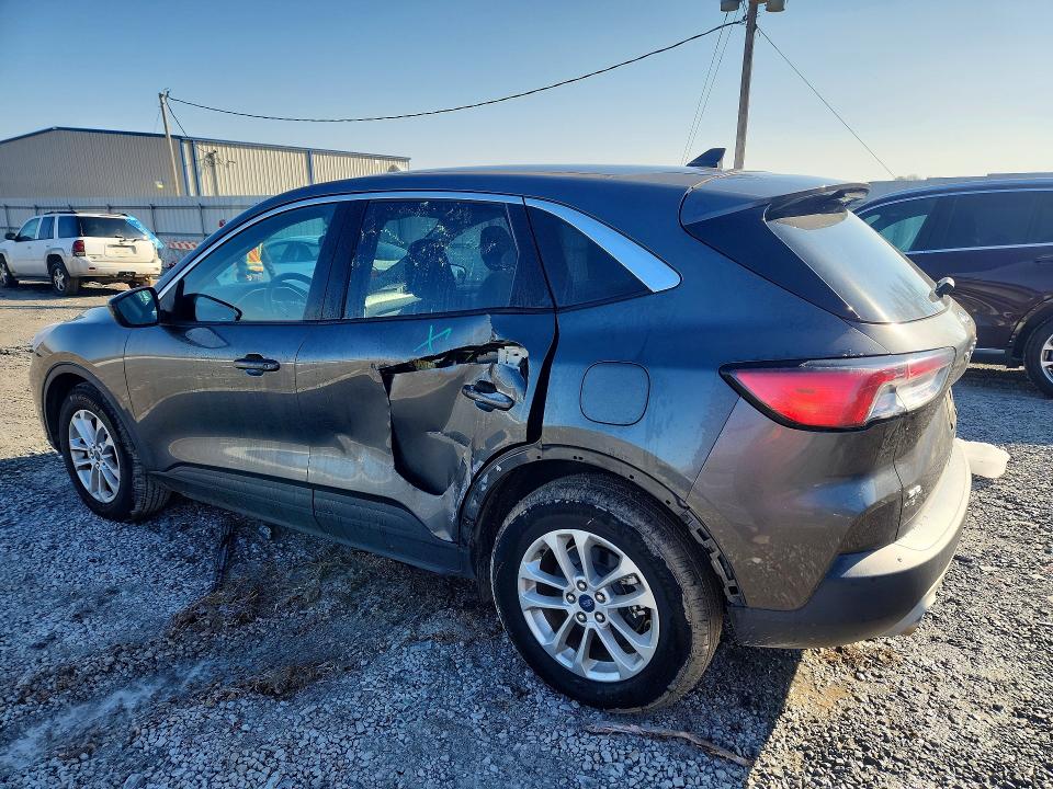 Photo 2 from auction – 2020 FORD ESCAPE SE with VIN 1FMCU0G63LUA91785