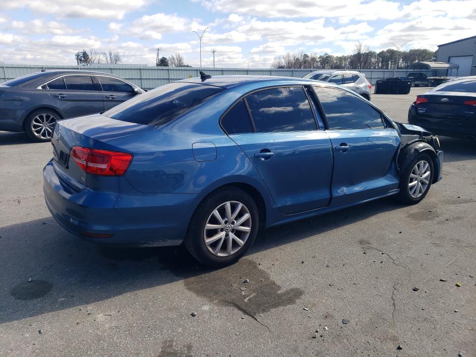 Photo 3 from auction – 2015 VOLKSWAGEN JETTA with VIN 3VWD17AJ2FM257646