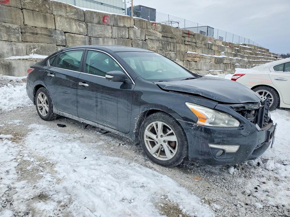 صورة رقم 4 من المزاد - 2015 NISSAN ALTIMA مع VIN 1N4AL3AP3FC192102