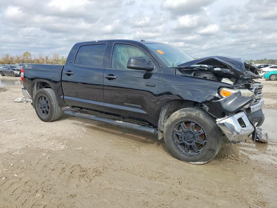 Photo 4 from auction – 2017 TOYOTA TUNDRA with VIN 5TFEW5F15HX220979