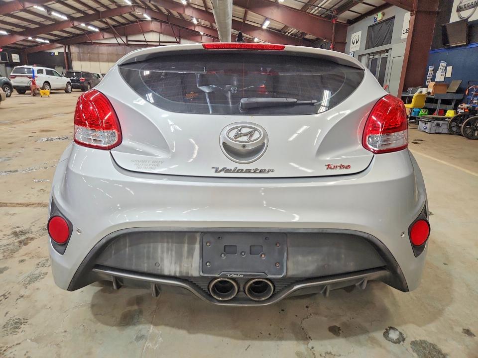 Photo 6 from auction – 2013 HYUNDAI VELOSTER T with VIN KMHTC6AE4DU122520