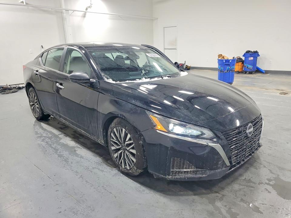 Photo 4 from auction – 2025 NISSAN ALTIMA with VIN 1N4BL4DV5SN321850