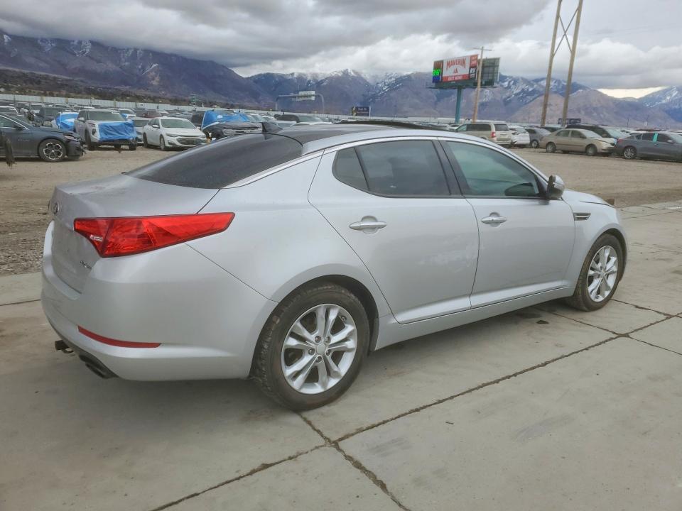Photo 3 from auction – 2013 KIA OPTIMA with VIN 5XXGN4A72DG156371